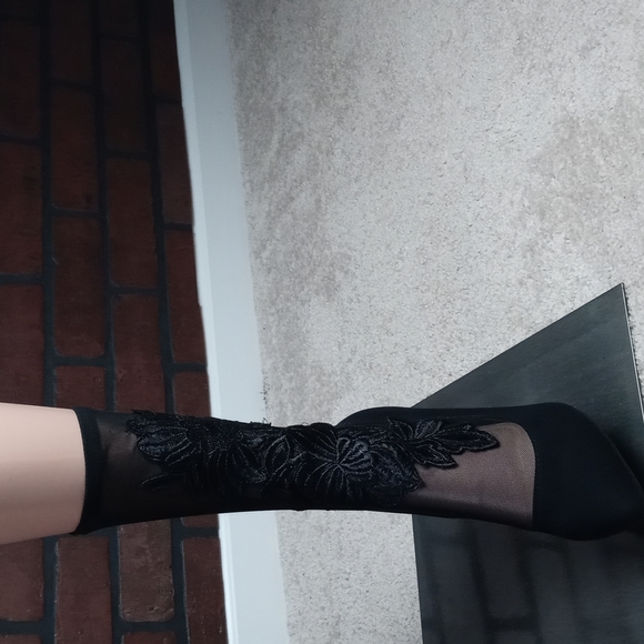 Liliana Black Lace Applique Bootie - Picture 6 of 8